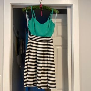 Side cut out dress. NWT. Size S.